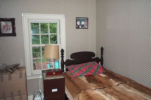 gal/House Tour - Colton-Gooch House/tn_DCP_0777.jpg